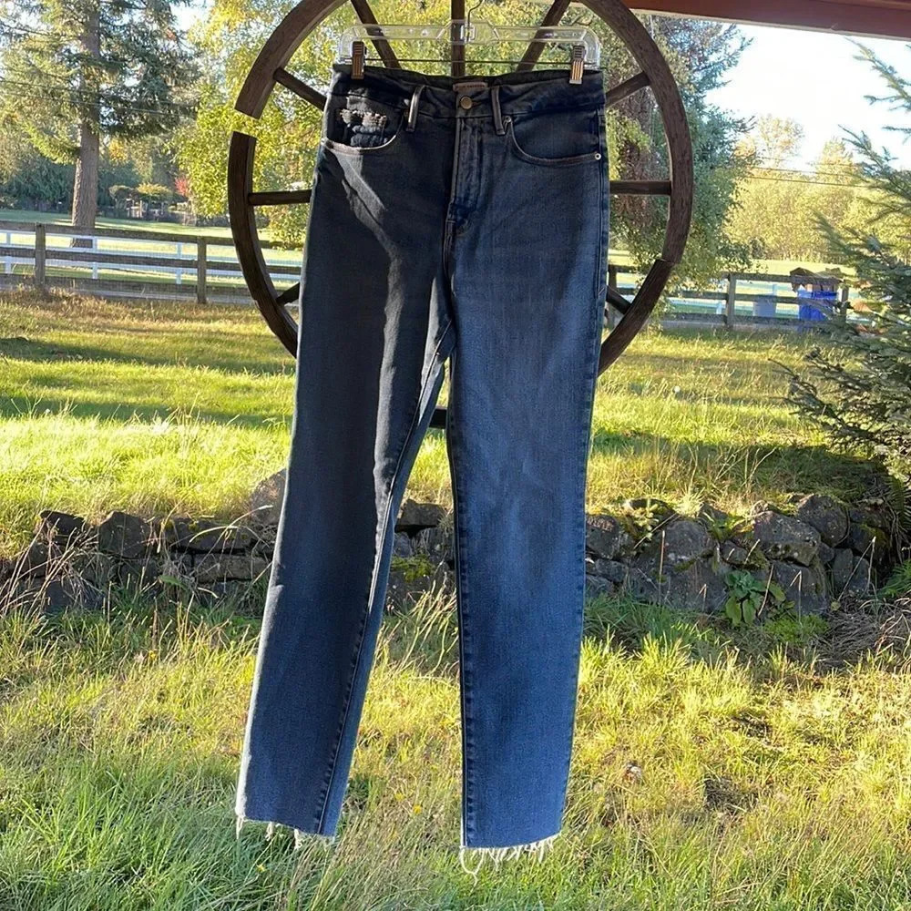 Good American woman’s blue jeans